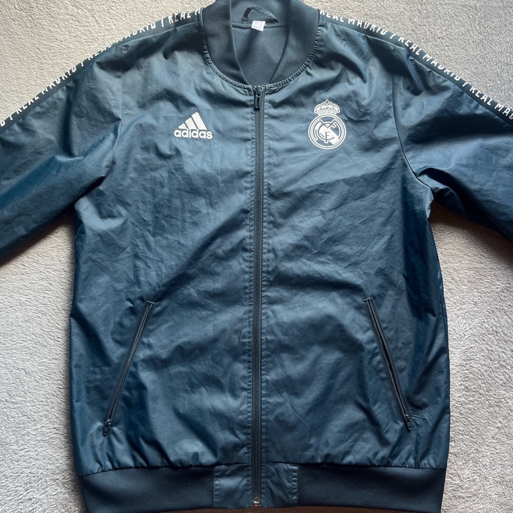 Us Large Kids Real Madrid Sweater Can Fit An XL